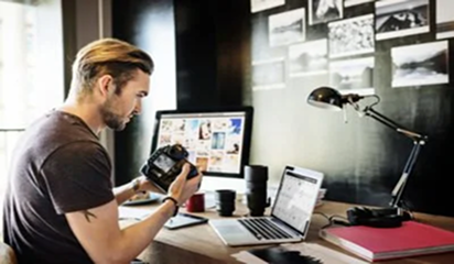 professional in house assistants editing desk work